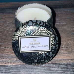 Voluspa French Cade & Lavender Candle - Black and Silver Floral